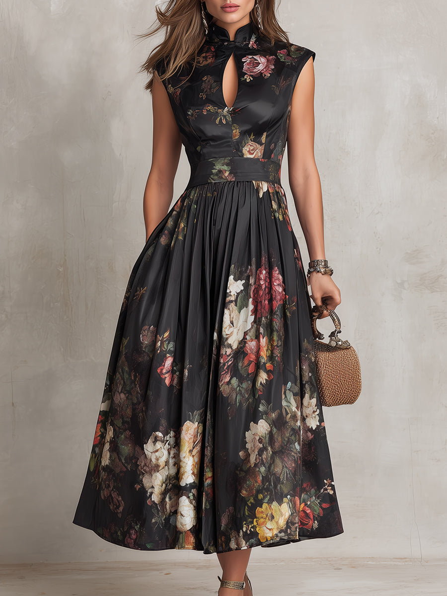 Violetta ¦ Vestito midi nero in raso plissé con motivo floreale e colletto con foro a forma di chiave