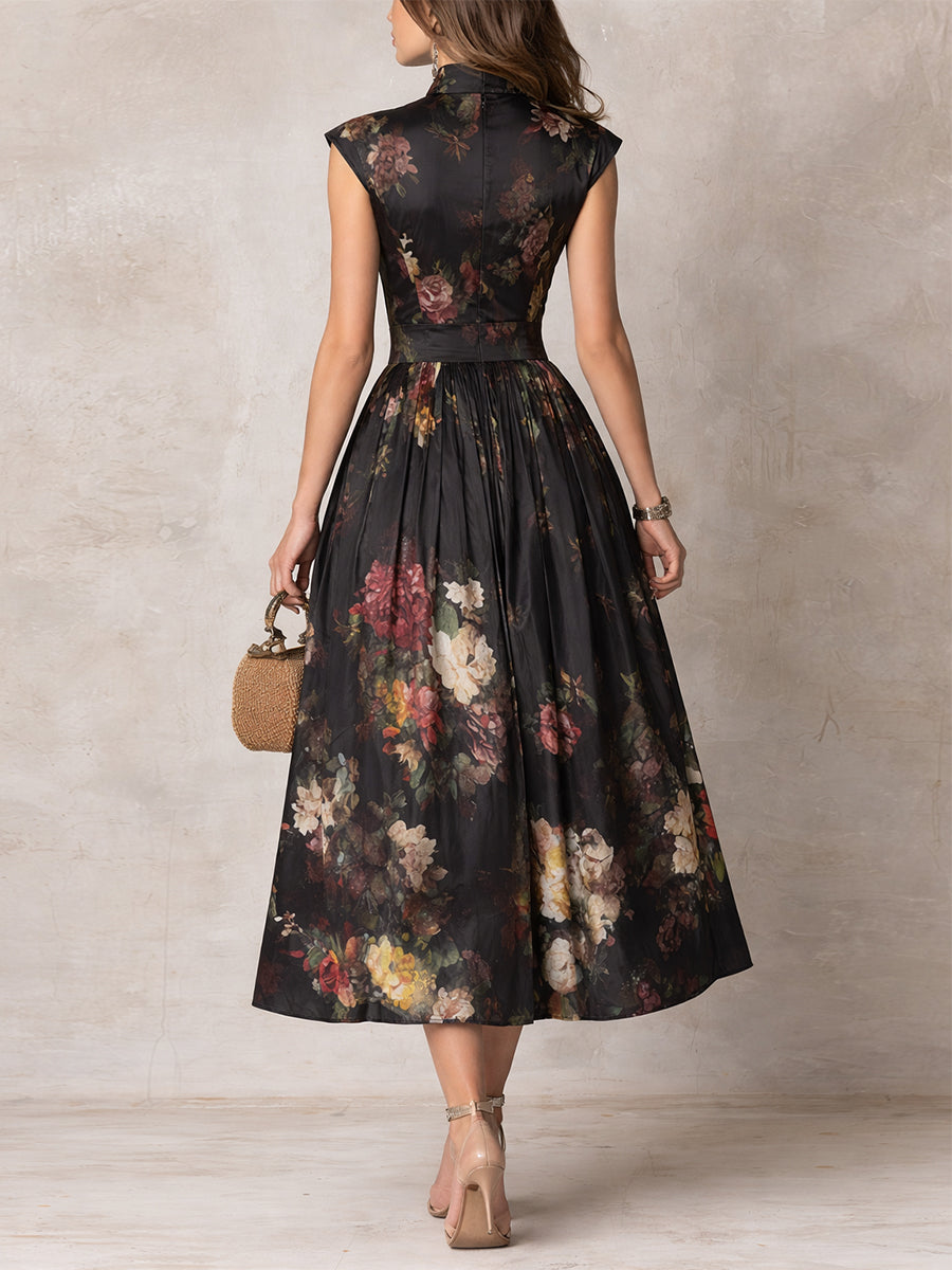 Violetta ¦ Vestito midi nero in raso plissé con motivo floreale e colletto con foro a forma di chiave